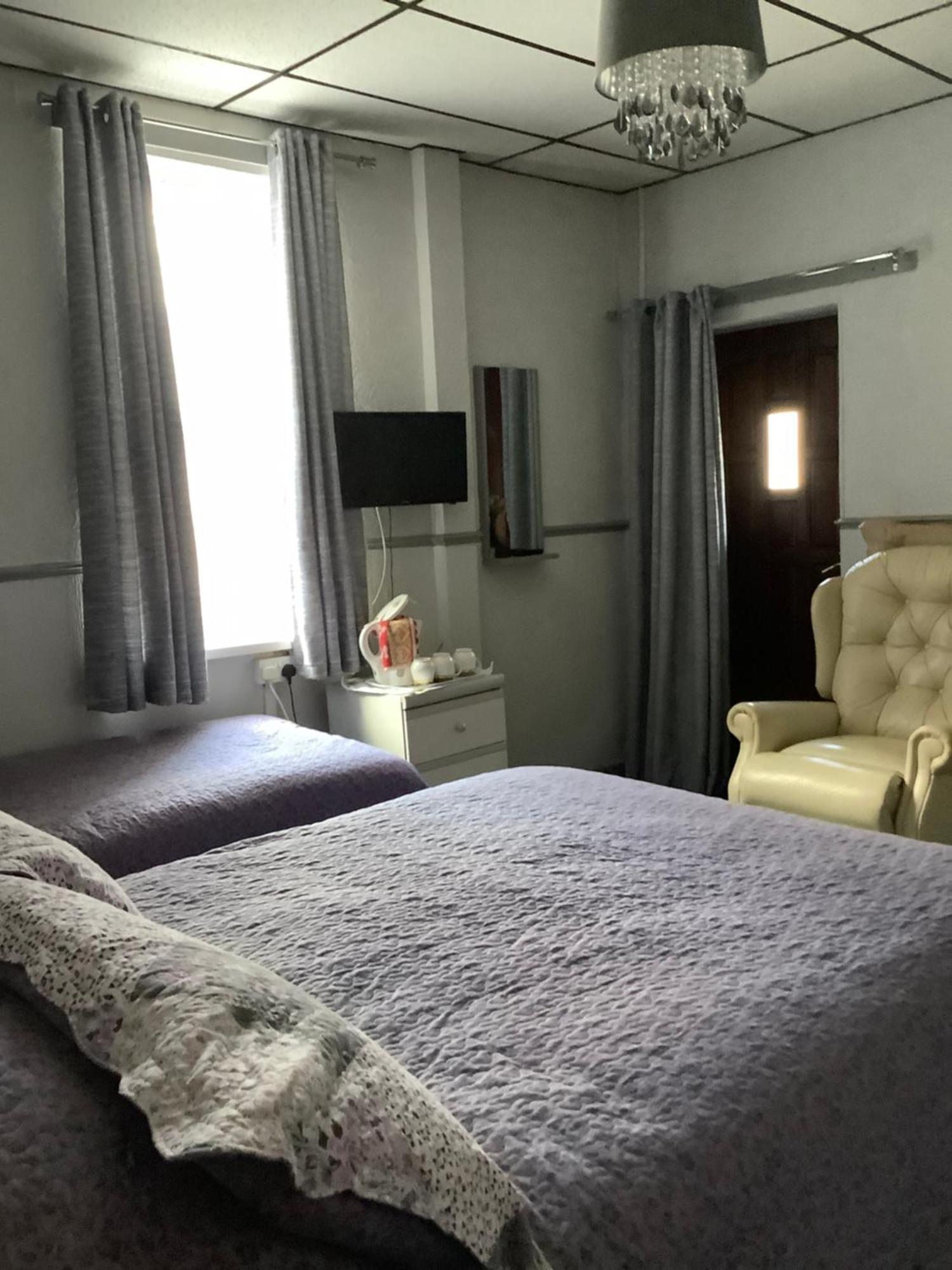 Bed & Breakfast Oakleigh Blackpool